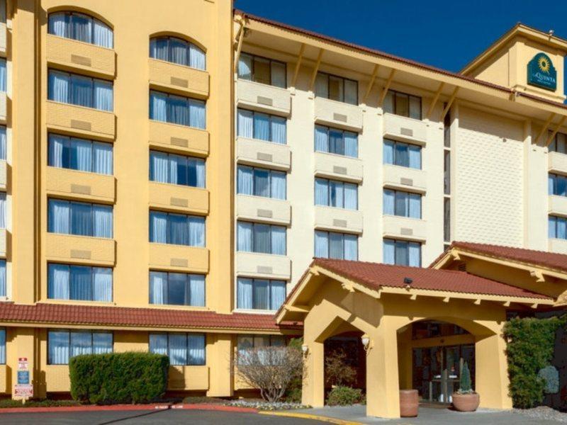 Hotel La Quinta By Wyndham Seattle Sea-Tac Airport à SeaTac Extérieur photo